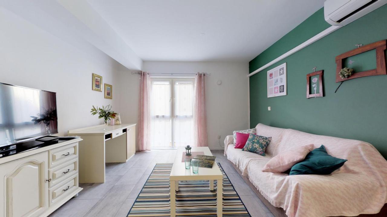 Mirta Deluxe Superior 5 Star Apartment, Your Piece Of Heaven By The Sea & Park, With Sea & Park View Novigrad  Luaran gambar