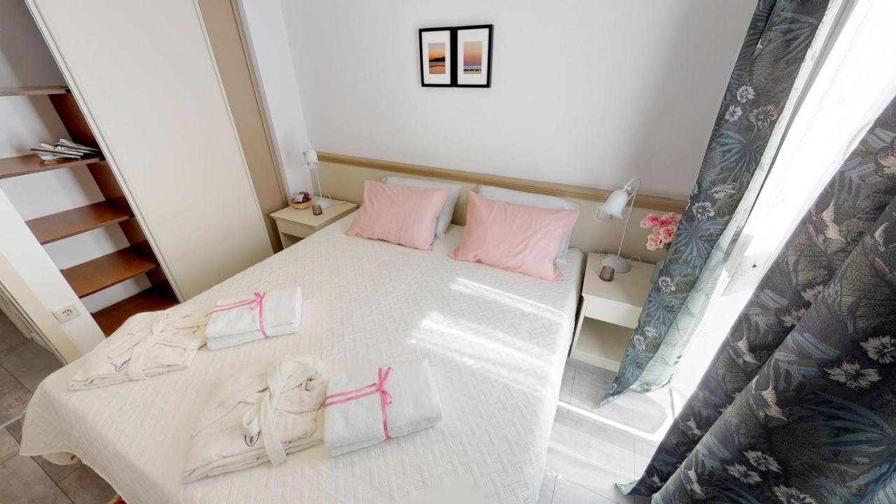 Mirta Deluxe Superior 5 Star Apartment, Your Piece Of Heaven By The Sea & Park, With Sea & Park View Novigrad  Luaran gambar